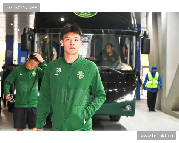 王钰栋谈职业前景：即使去欧洲也未必能上场比赛不如考虑其他选择